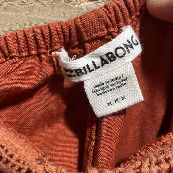 BILLABONG Burnt Orange Jumpsuit. Size M NWT - Picture 6 of 13